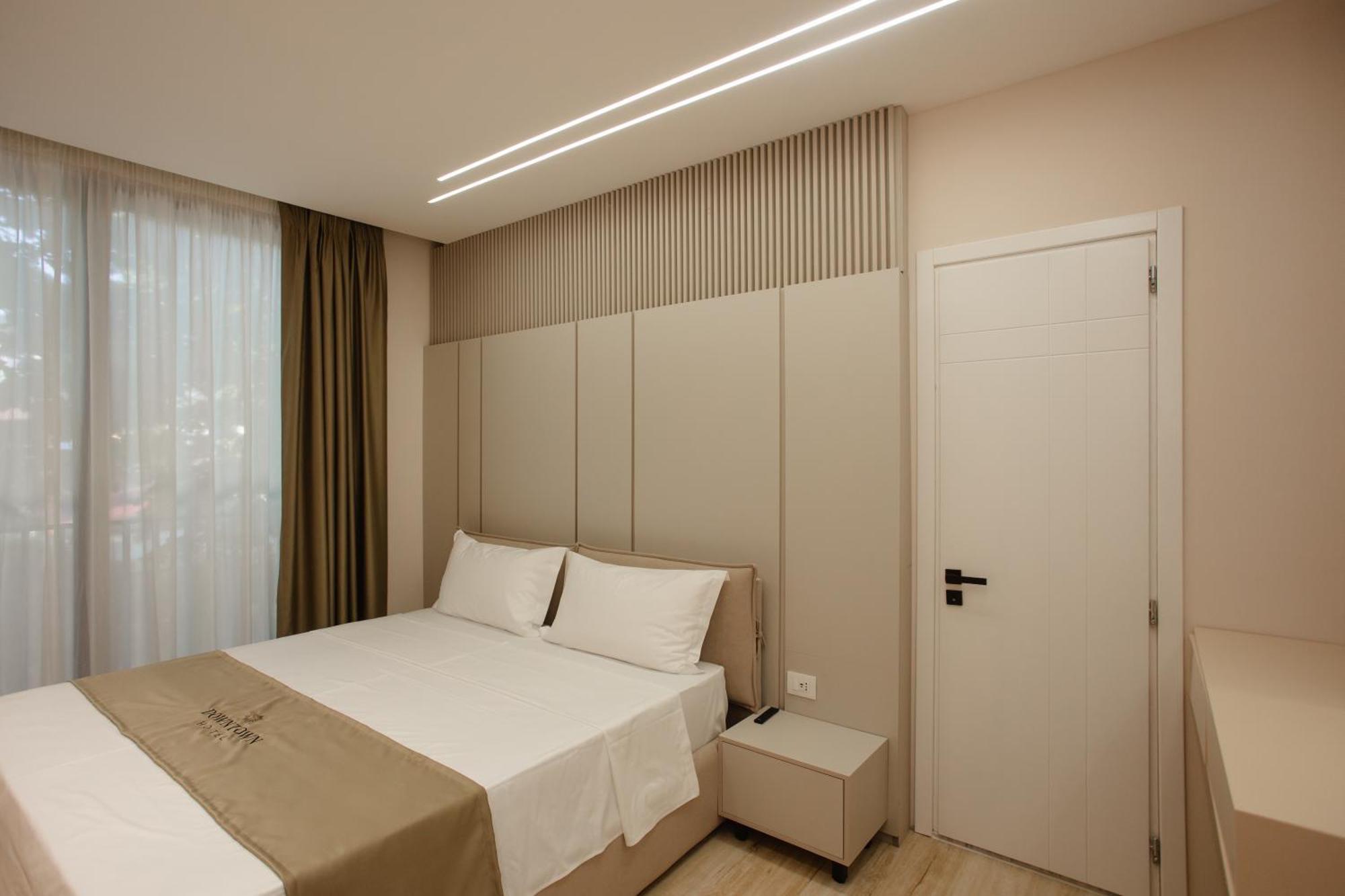 Downtown Hotel Shkodër Buitenkant foto