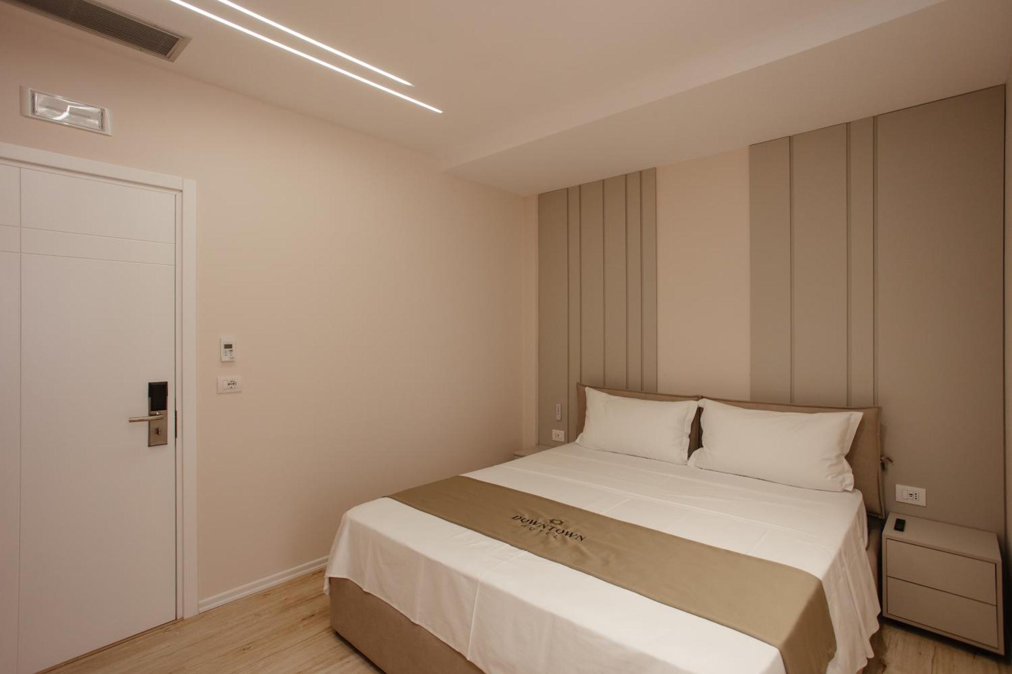 Downtown Hotel Shkodër Buitenkant foto