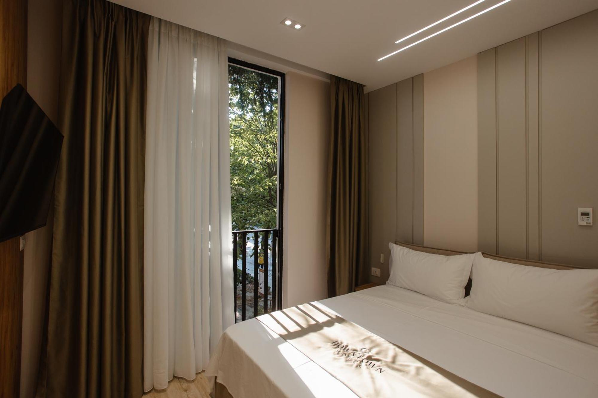 Downtown Hotel Shkodër Buitenkant foto