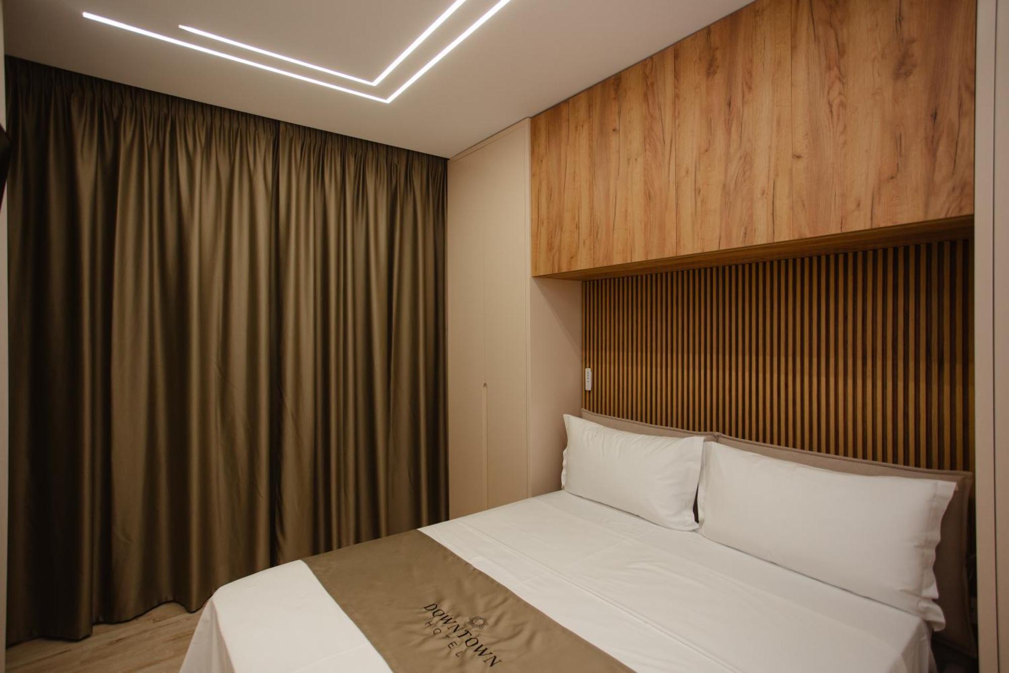 Downtown Hotel Shkodër Buitenkant foto