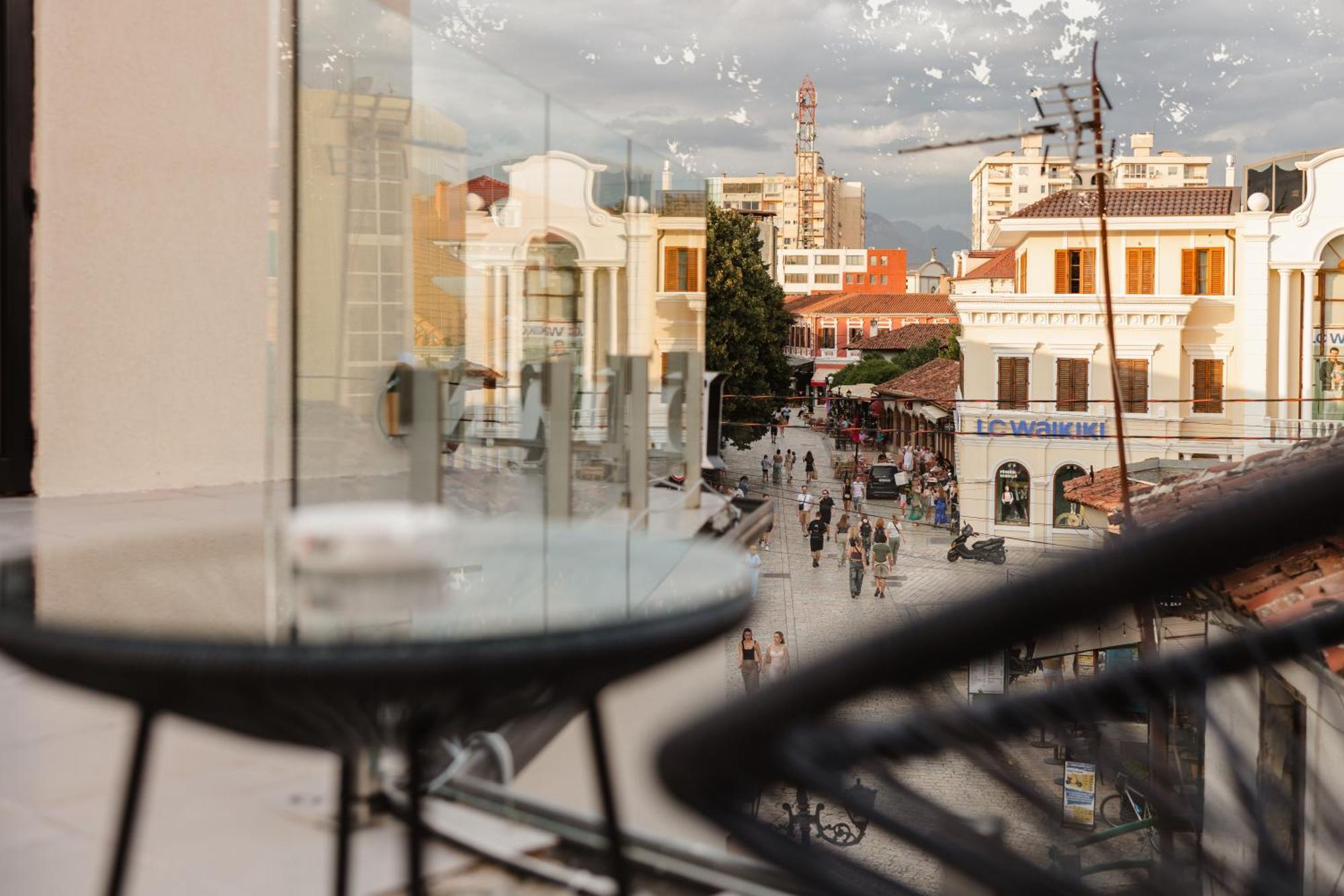 Downtown Hotel Shkodër Buitenkant foto